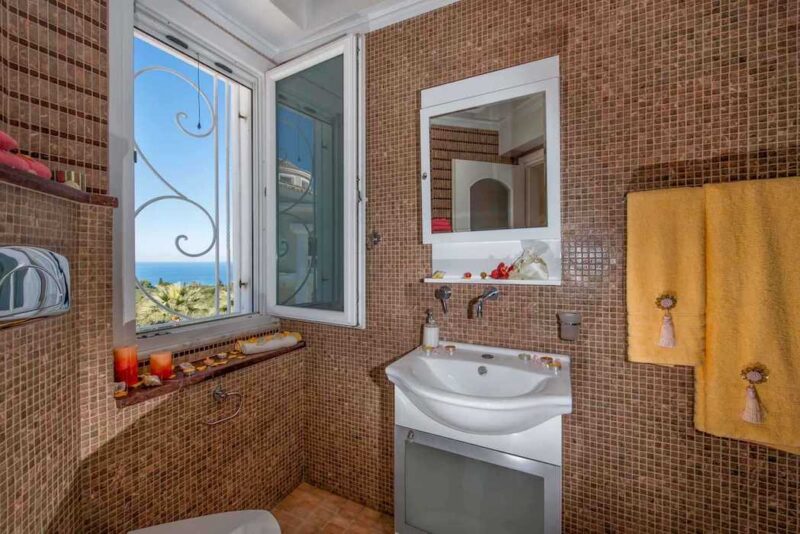 Villa Zante Greece for sale in 37.80456235493,20.89694192687,14