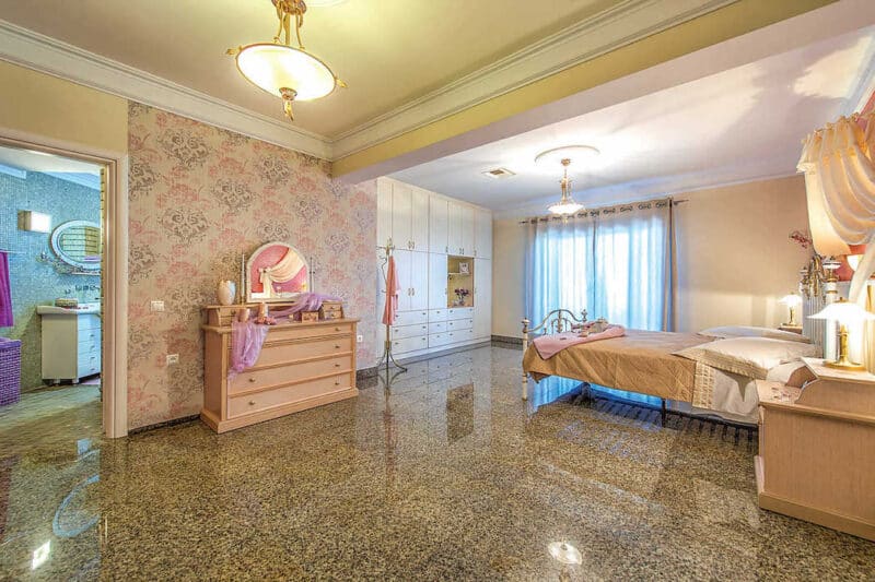 Villa Zante Greece for sale in 37.80456235493,20.89694192687,14