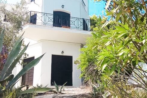 Villa near the sea Pounta Skiathos island, steps from the beach 2