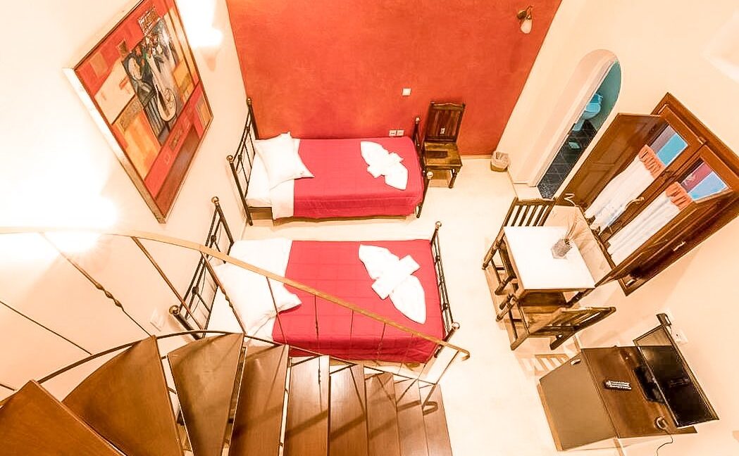 Hotel at Fira Santorini, Santorini Properties 7