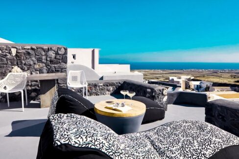 Houses Finikia Oia Santorini for sale, Hotel Sales Santorini 2