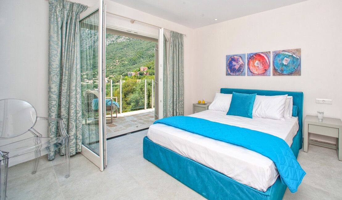 Seafront Corfu Villa for Sale, Barbati Corfu Greece 20