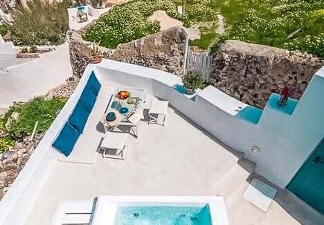 Small Hotel for Sale Finikia Oia Santorini, Hotel Sales Santorini 11
