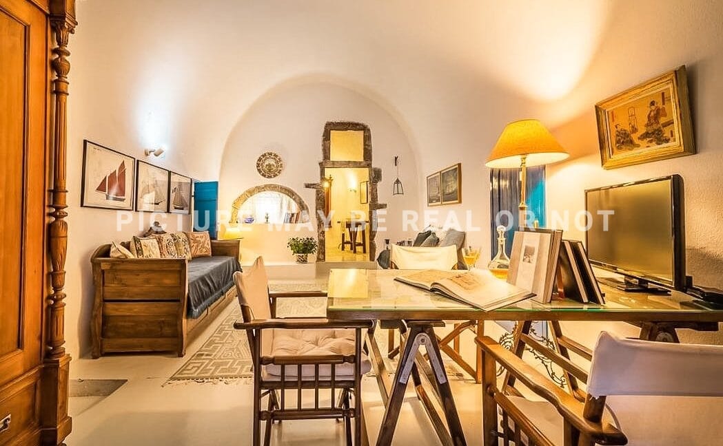 Small Hotel for Sale Finikia Oia Santorini, Hotel Sales Santorini 8