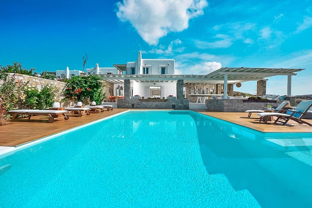 Excellent Villa in Kalafatis Mykonos with 5 Bedrooms