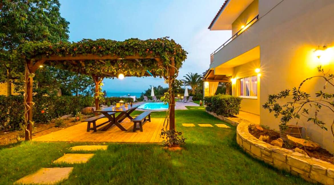 Beautiful Villa near the sea in Crete 17