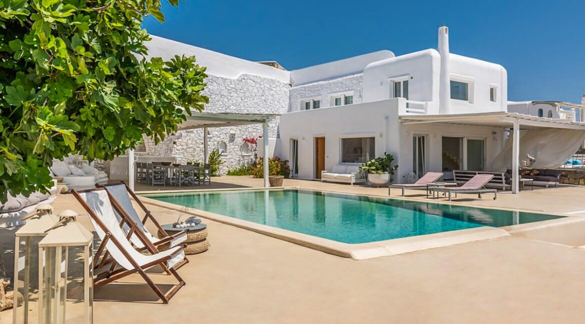 Villa at Psarou Beach near the famous Nammos beach Restaurant, Mykonos 44