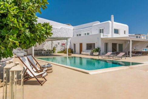 Villa at Psarou Beach near the famous Nammos beach Restaurant, Mykonos 44