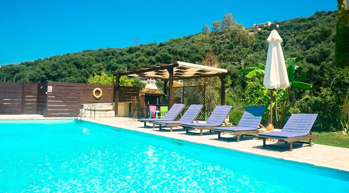 Villa with direct sea access at Corfu, Kassiopi. Corfu Luxury homes, Properties at the sea in Greece 10