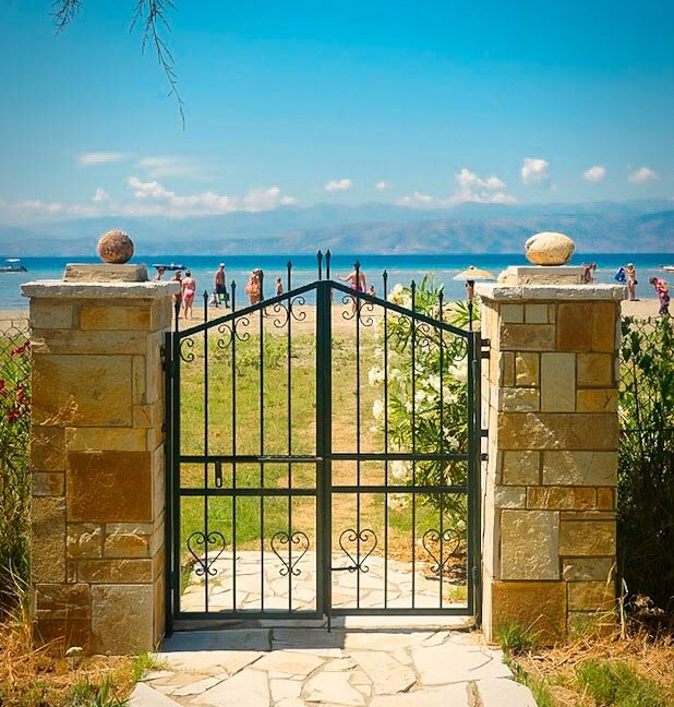 Villa with direct sea access at Corfu, Kassiopi. Corfu Luxury homes, Properties at the sea in Greece 14
