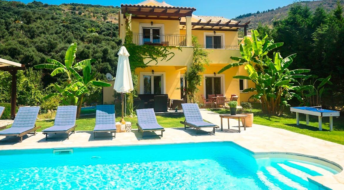 Villa with direct sea access at Corfu, Kassiopi. Corfu Luxury homes, Properties at the sea in Greece 8