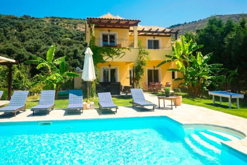 Villa with direct sea access at Corfu, Kassiopi. Corfu Luxury homes, Properties at the sea in Greece 8