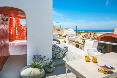 Houses Finikia Oia Santorini for sale, Hotel Sales Santorini, Properties Santorini Greece 3