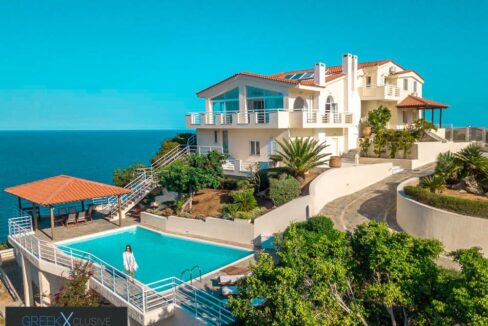 Big seafront Villa in Crete in Agia Pelagia 2
