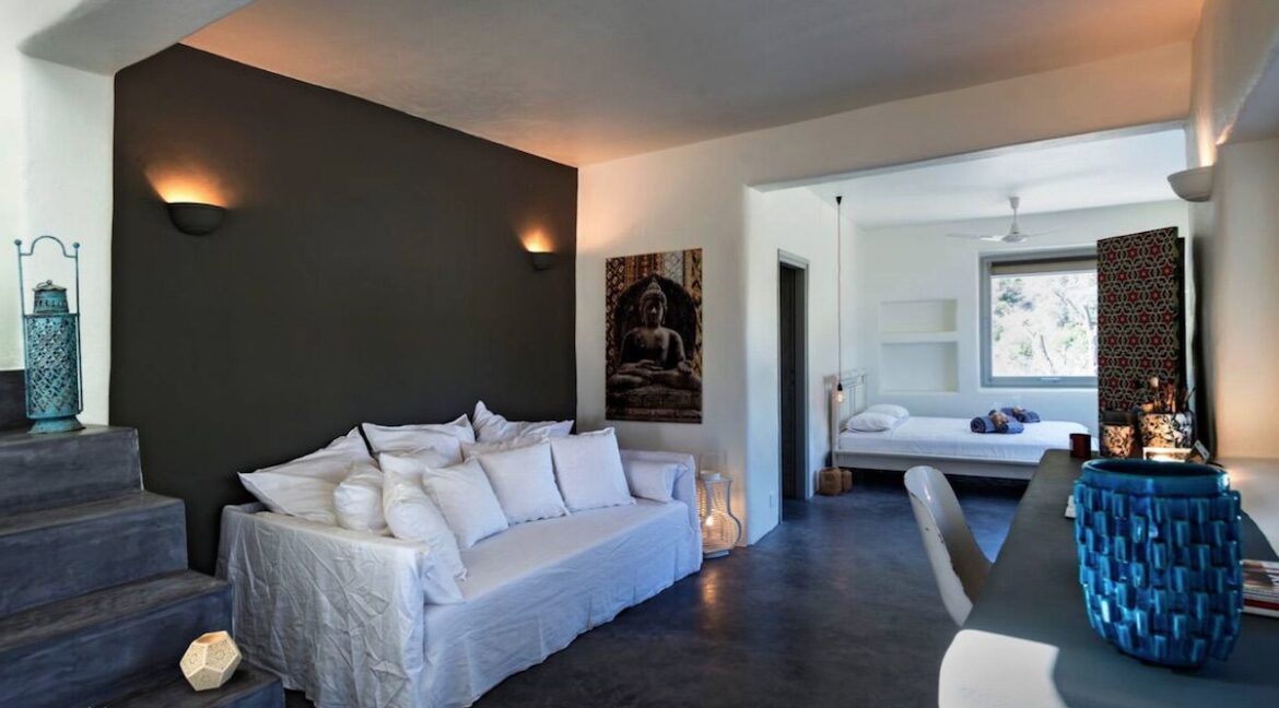 Luxurious villa on the island of Paros. Paros Properties, Paros Homes 2