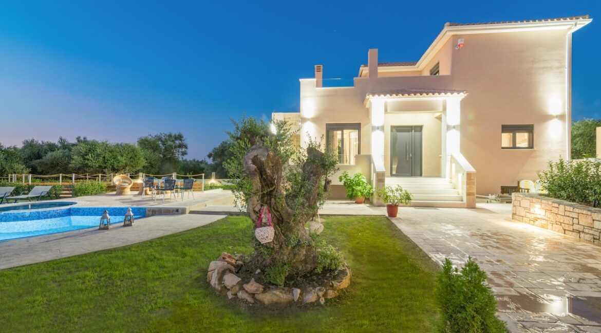 Property for Sale Main Town Zakynthos. The Best Villas for Sale Zante 7