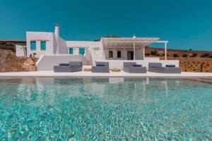Property in Paros for sale with sea view. Best houses in Greece. Paros Properties