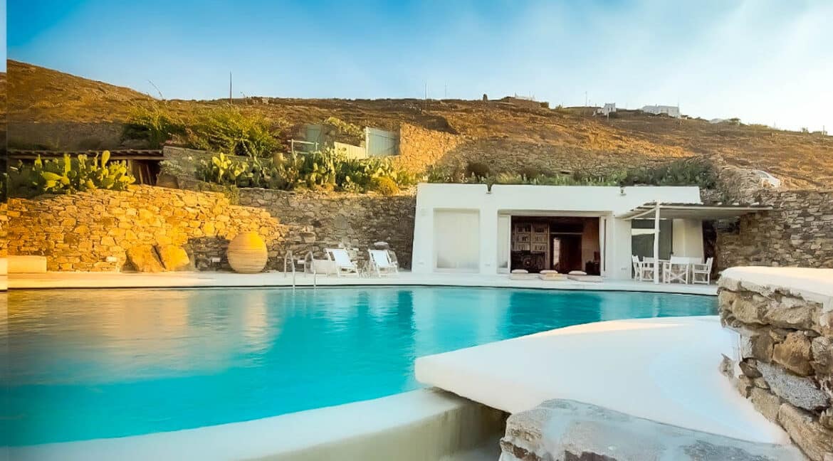 Top Hill Property in Mykonos Greece. Best Villas for Sale in Mykonos Island. Mykonos  Realty,