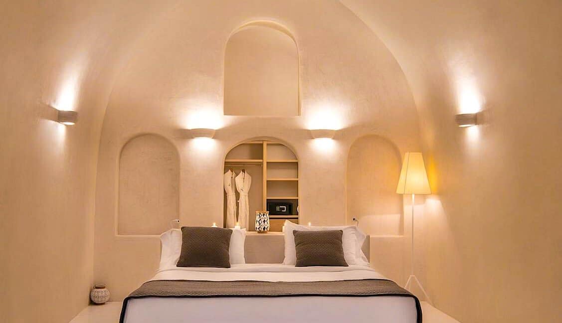 Properties at Center Of Santorini at Caldera, Fira Santorini 2