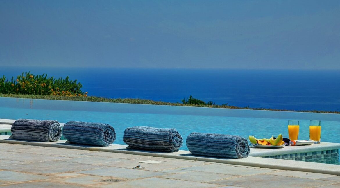 Property in Kefalonia Island, Kefalonia Luxury Property 23