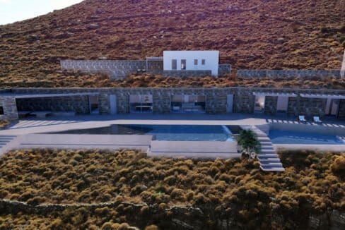 Villa for Sale in Paros Greece, Cave Style Villa in Parikia 4