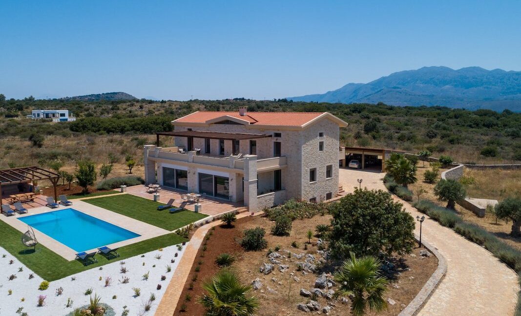 Villa with very big Land Plot Crete Greece 37