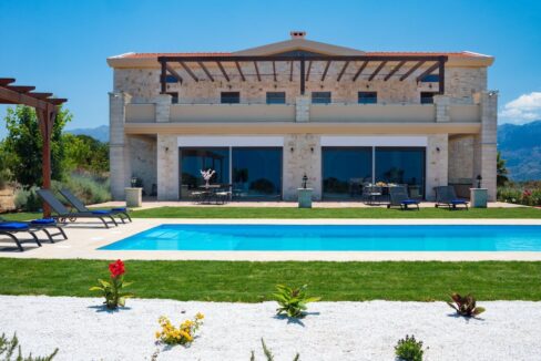 Villa with very big Land Plot Crete Greece 38