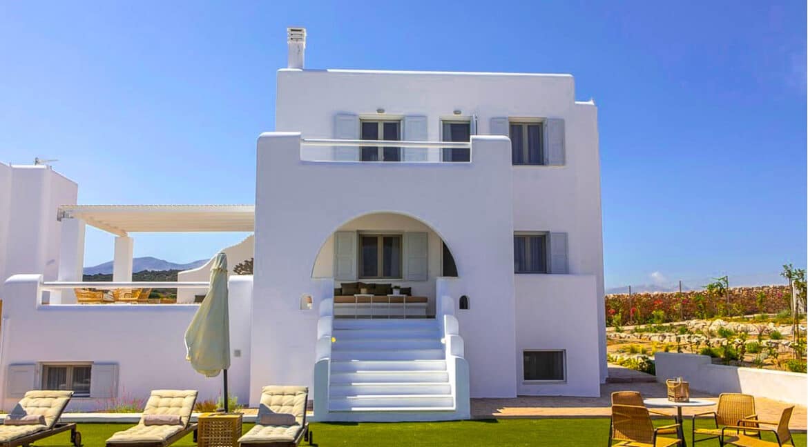 House in Naxos Greece for sale, Cyclades Property 24
