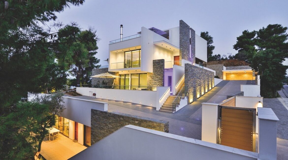 Luxury Seafront Property in Skiathos Greece. Hyperlux Seafront Villa in Greece 13