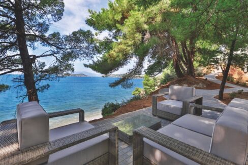 Luxury Seafront Property in Skiathos Greece. Hyperlux Seafront Villa in Greece 18