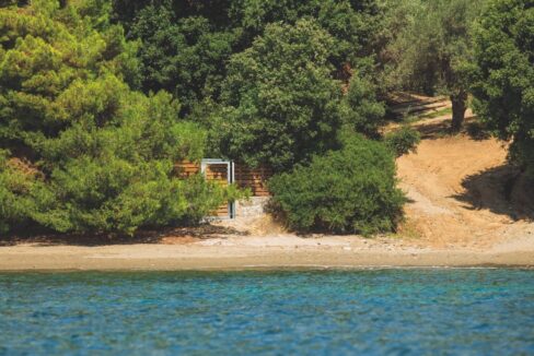 Luxury Seafront Property in Skiathos Greece. Hyperlux Seafront Villa in Greece 19