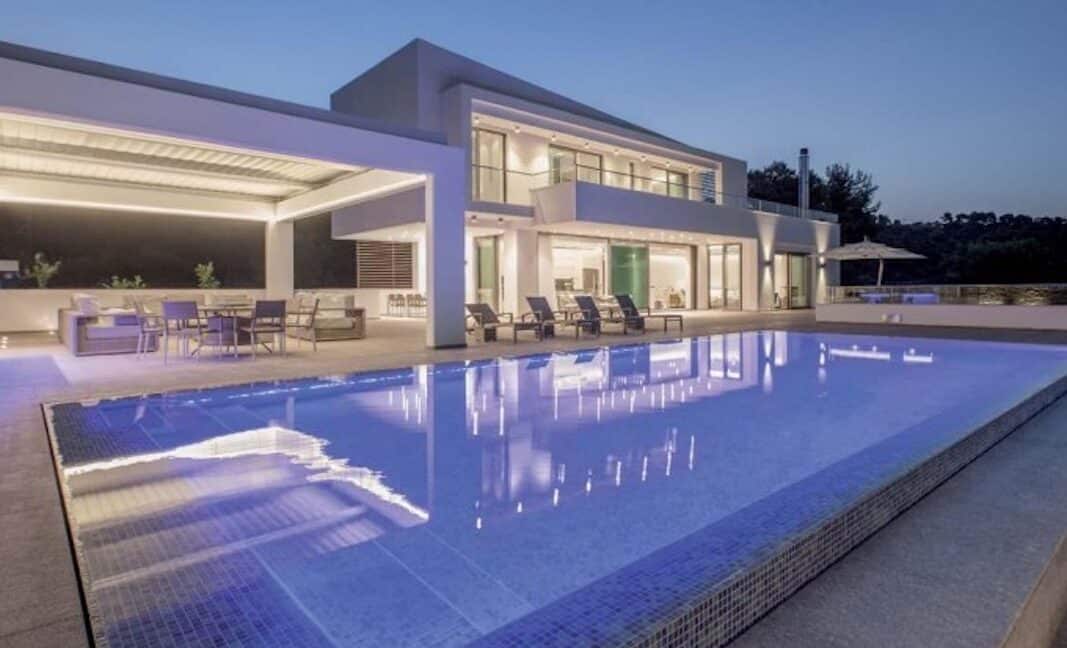 Luxury Seafront Property in Skiathos Greece. Hyperlux Seafront Villa in Greece 25