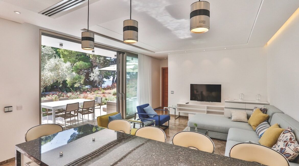 Luxury Seafront Property in Skiathos Greece. Hyperlux Seafront Villa in Greece 5