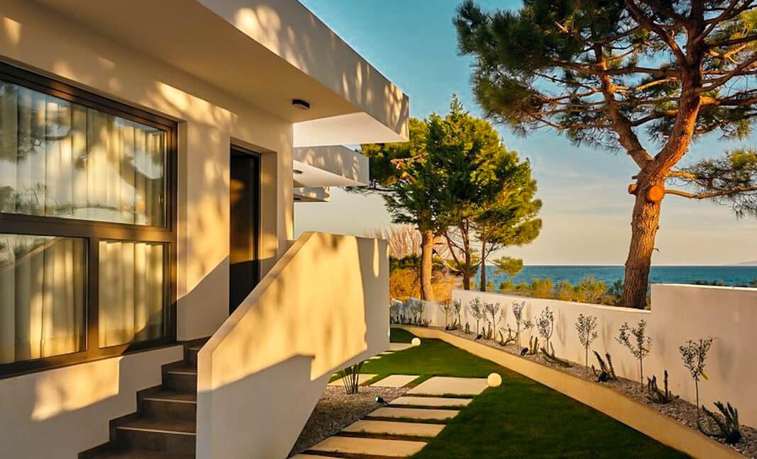 Seafront Property of 3 Luxury Suites Zakynthos 1