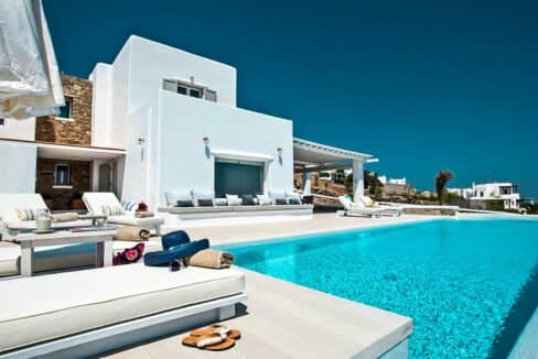 Villa near Chora Mykonos, Villa in Tourlos Mykonos for Sale 1