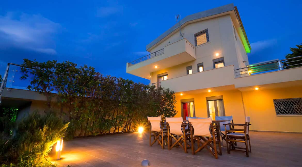 Villas near the sea in Athens, Sounio South Athens. Luxury Properties 31