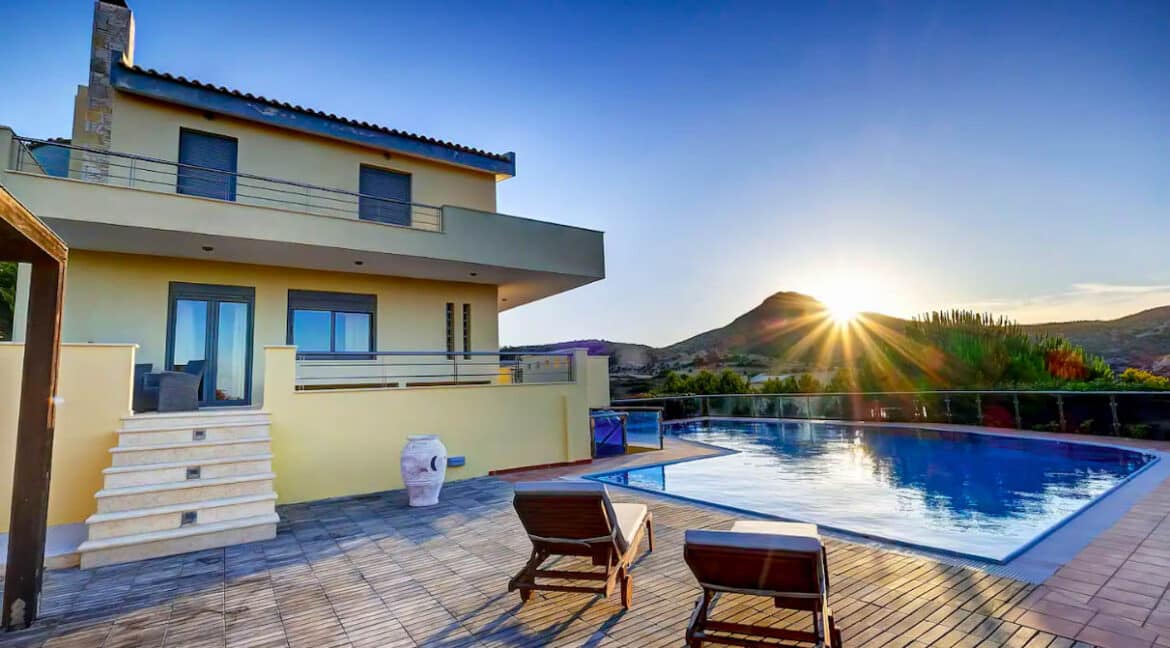 Villas near the sea in Athens, Sounio South Athens. Luxury Properties 38