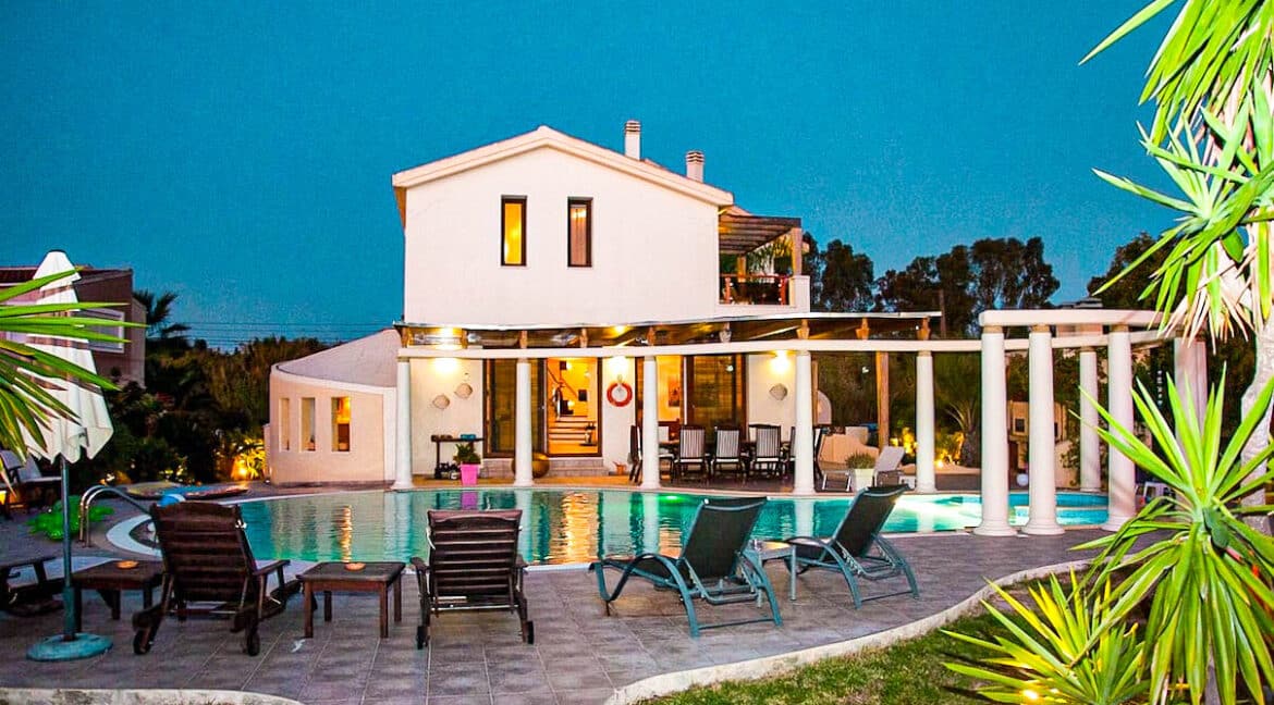Corfu town Villa with deck for your boat, Corfu Luxury Properties. Corfu Luxury Homes 32