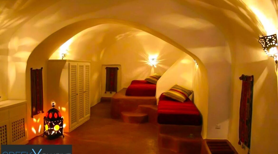House for sale Santorini Greece, Megalochori. Santorini Properties 8