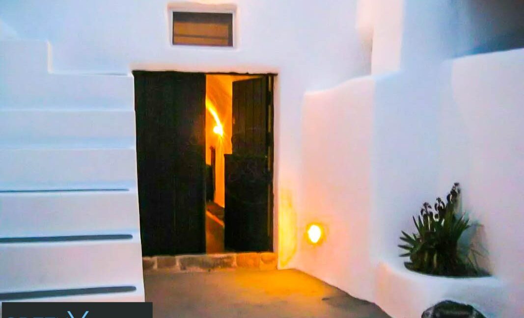 House for sale Santorini Greece, Megalochori. Santorini Properties 9