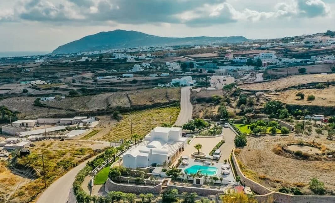 Luxury villa in Santorini for Sale 2