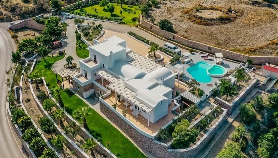 Luxury villa in Santorini for Sale 3