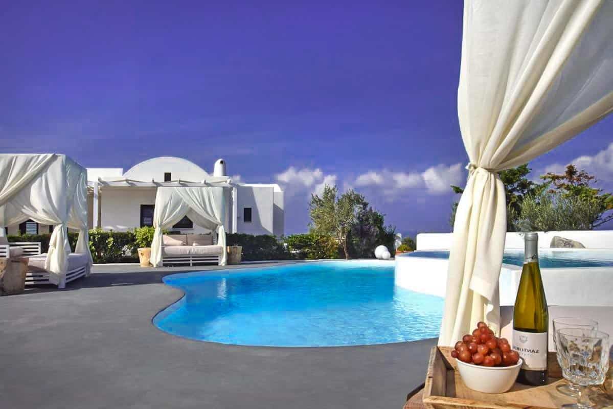 Luxury villa in Santorini for Sale