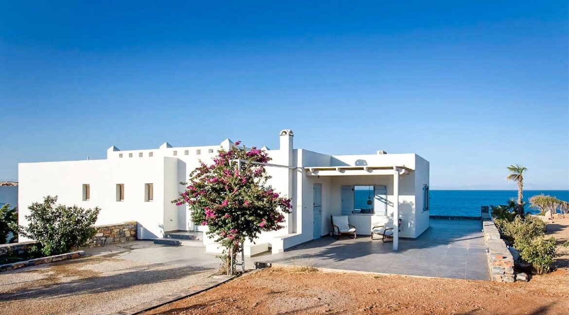 Seafront Detached Houses Naxos Island, Seafront Property Naxos Greece for sale. Properties in Greek Islands