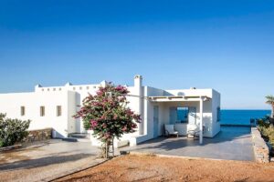 Seafront Detached Houses Naxos Island, Seafront Property Naxos Greece for sale. Properties in Greek Islands