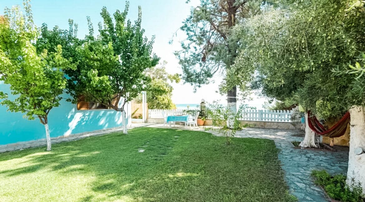 Beachfront House Kassandra Halkidiki Greece for sale. Seafront Houses in Halkidiki for sale 10