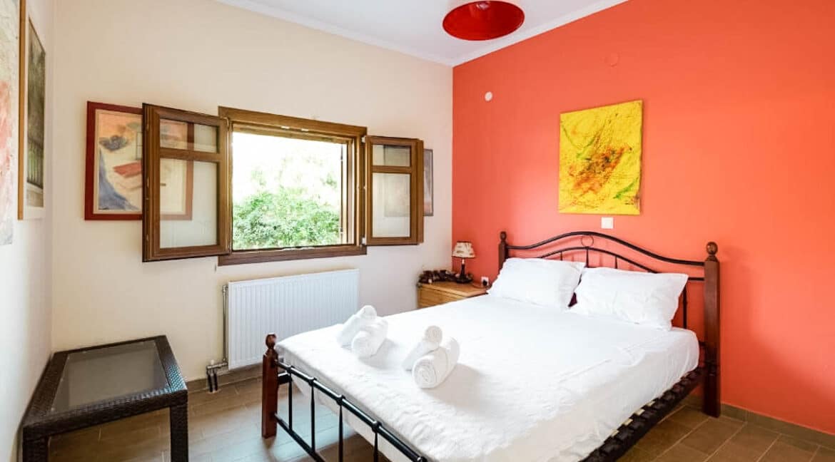 Beachfront House Kassandra Halkidiki Greece for sale. Seafront Houses in Halkidiki for sale 14