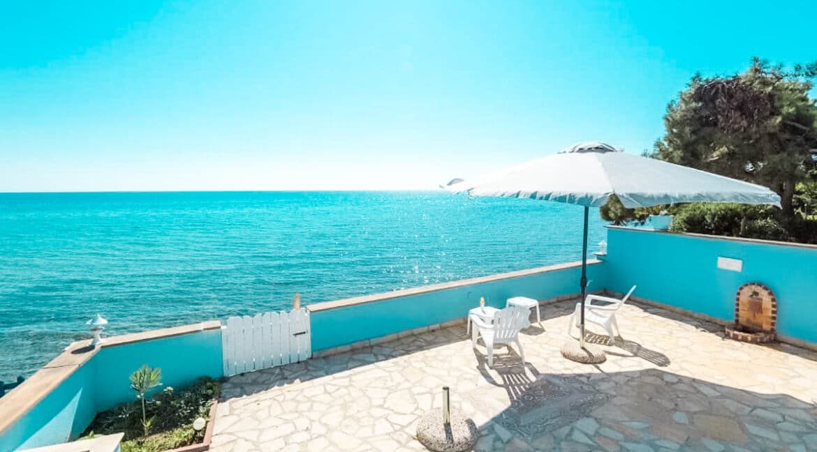 Beachfront House Kassandra Halkidiki Greece for sale. Seafront Houses in Halkidiki for sale 6