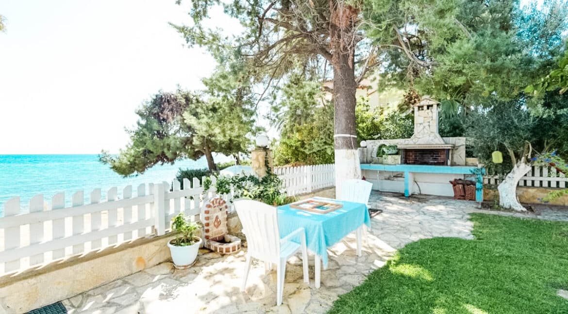 Beachfront House Kassandra Halkidiki Greece for sale. Seafront Houses in Halkidiki for sale 9
