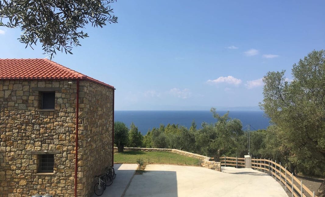 Beautiful villa Sithonia Halkidiki. Hill top Villa Halkidiki Greece for sale 11